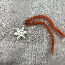 Load image into Gallery viewer, Snowflake Needle Minders
