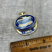 Load image into Gallery viewer, Cookie Tin Needle Minder
